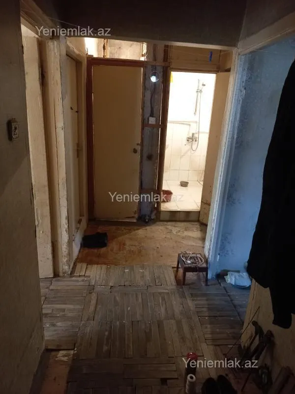 Satılır 2 otaqlı köhnə tikili 50 m²