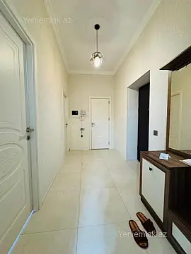 Satılır 3 otaqlı yeni tikili 67 m²