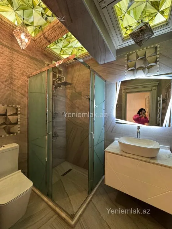 Satılır 2 otaqlı yeni tikili 64 m²