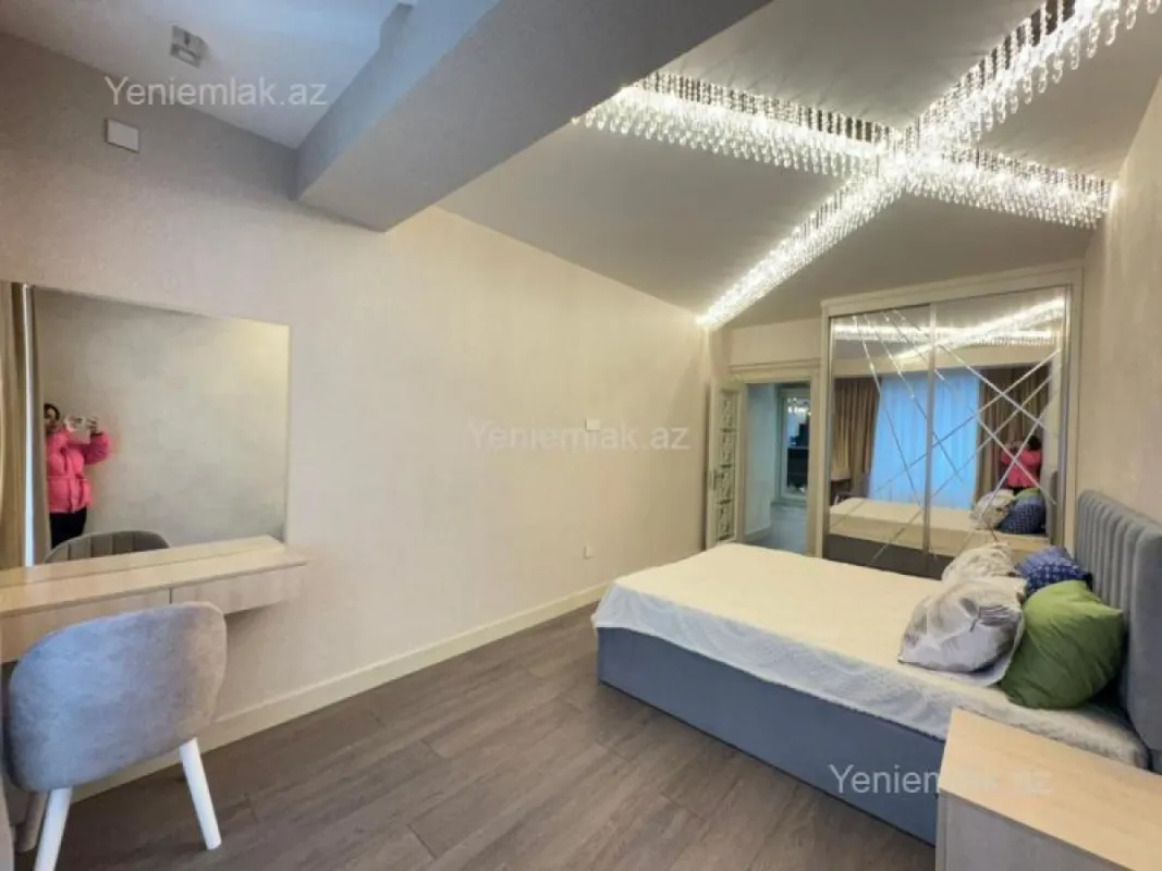 Satılır 2 otaqlı yeni tikili 64 m²