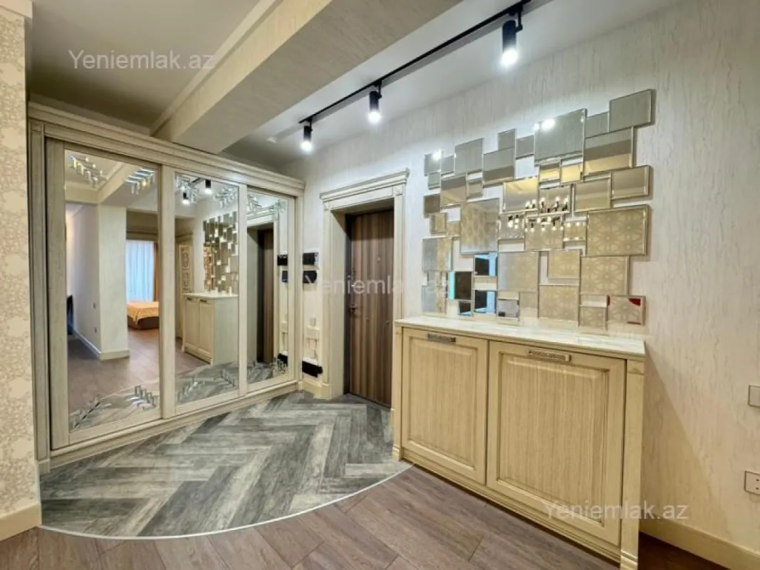 Satılır 2 otaqlı yeni tikili 64 m²