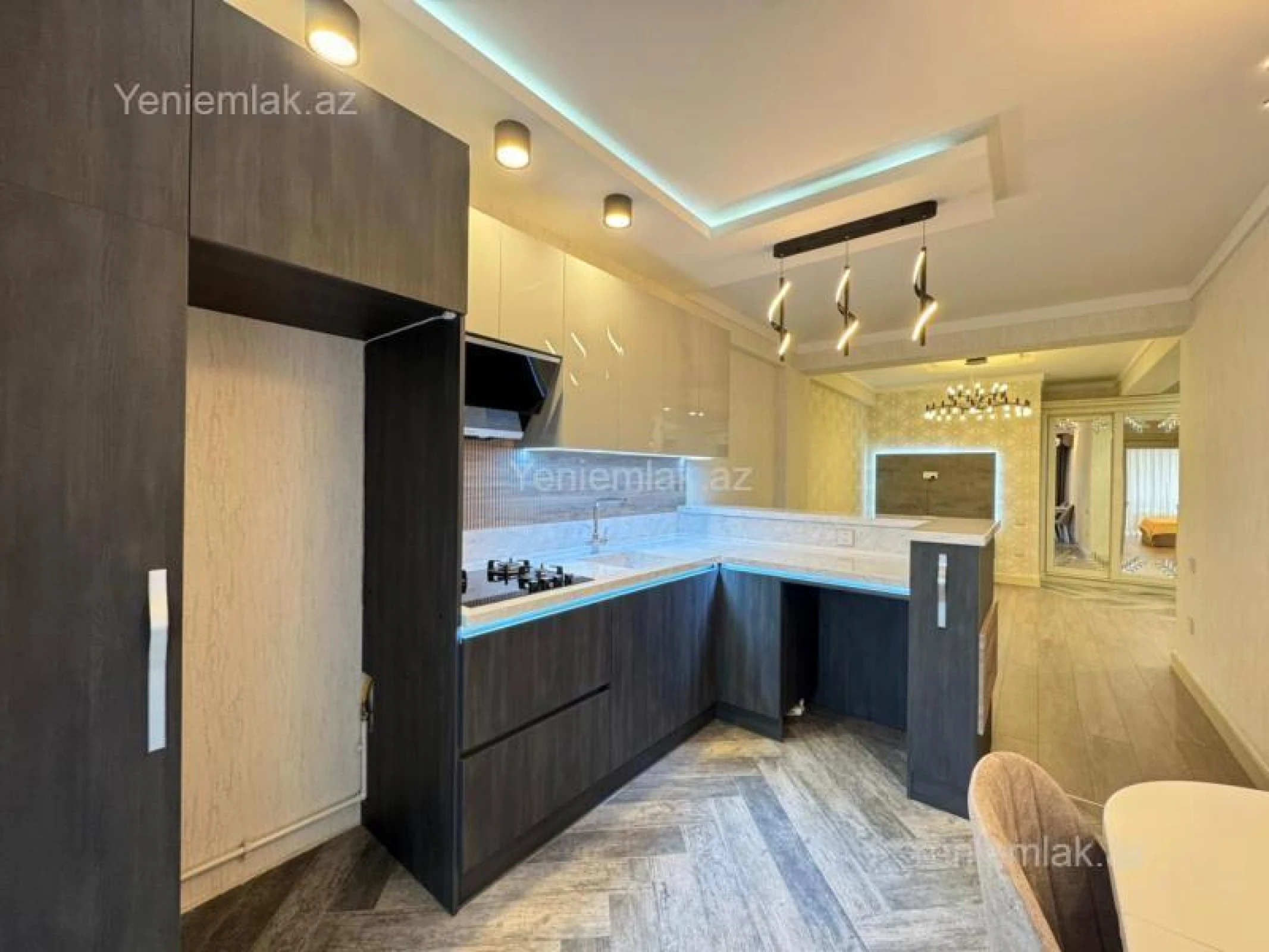 Satılır 2 otaqlı yeni tikili 64 m²