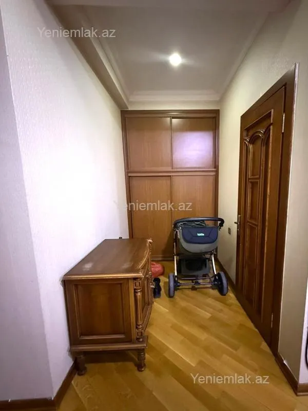 Satılır 4 otaqlı yeni tikili 138 m²