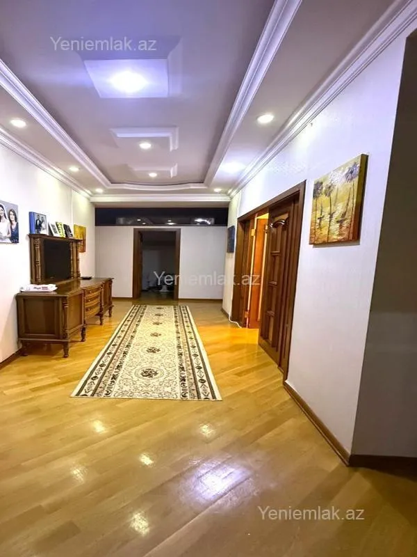Satılır 4 otaqlı yeni tikili 138 m²