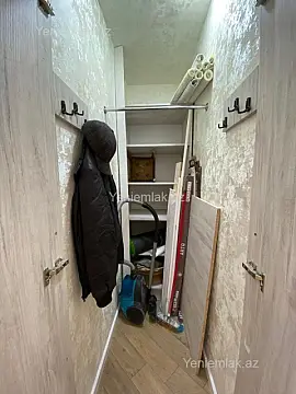 Satılır 2 otaqlı köhnə tikili 65 m²