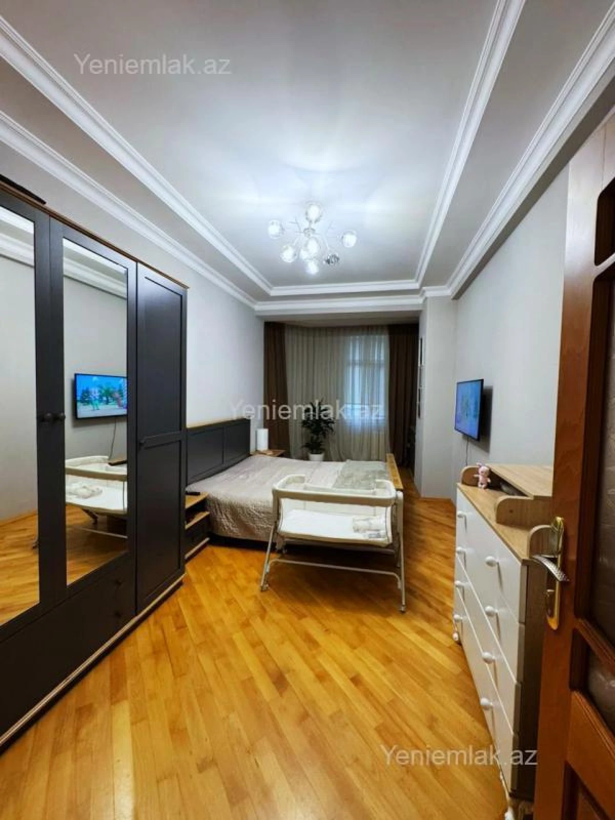 Satılır 3 otaqlı yeni tikili 140 m²
