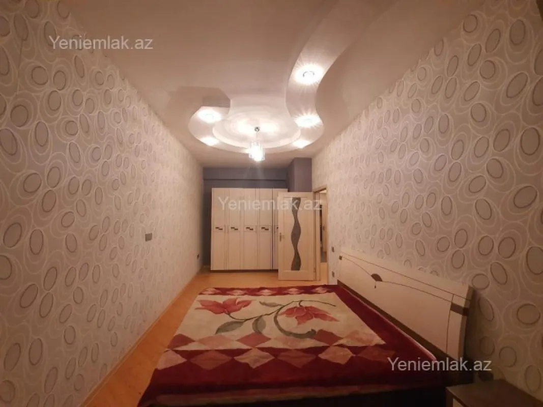 Satılır 3 otaqlı yeni tikili 130 m²