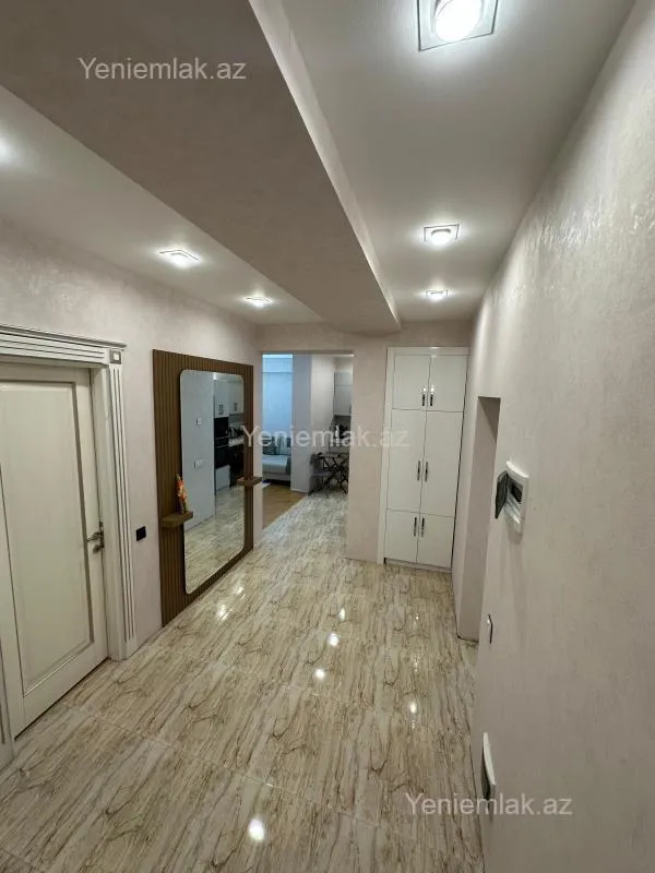 Satılır 3 otaqlı yeni tikili 90 m²