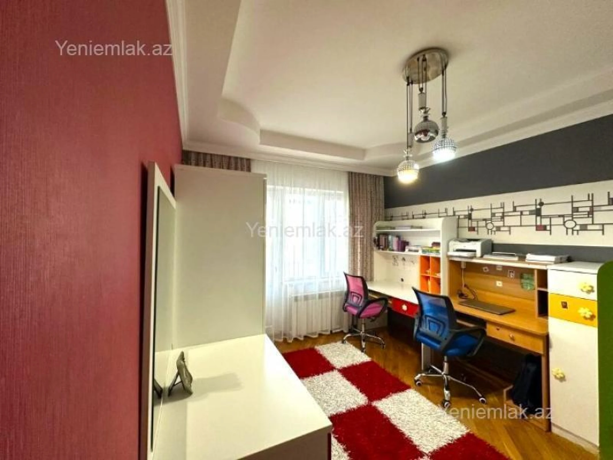 Satılır 4 otaqlı köhnə tikili 100 m²