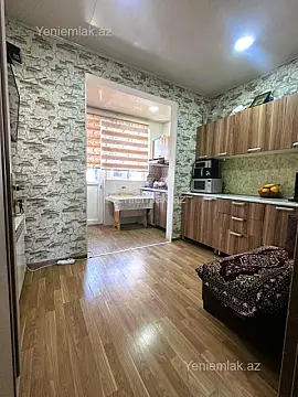 Satılır 2 otaqlı köhnə tikili 70 m²