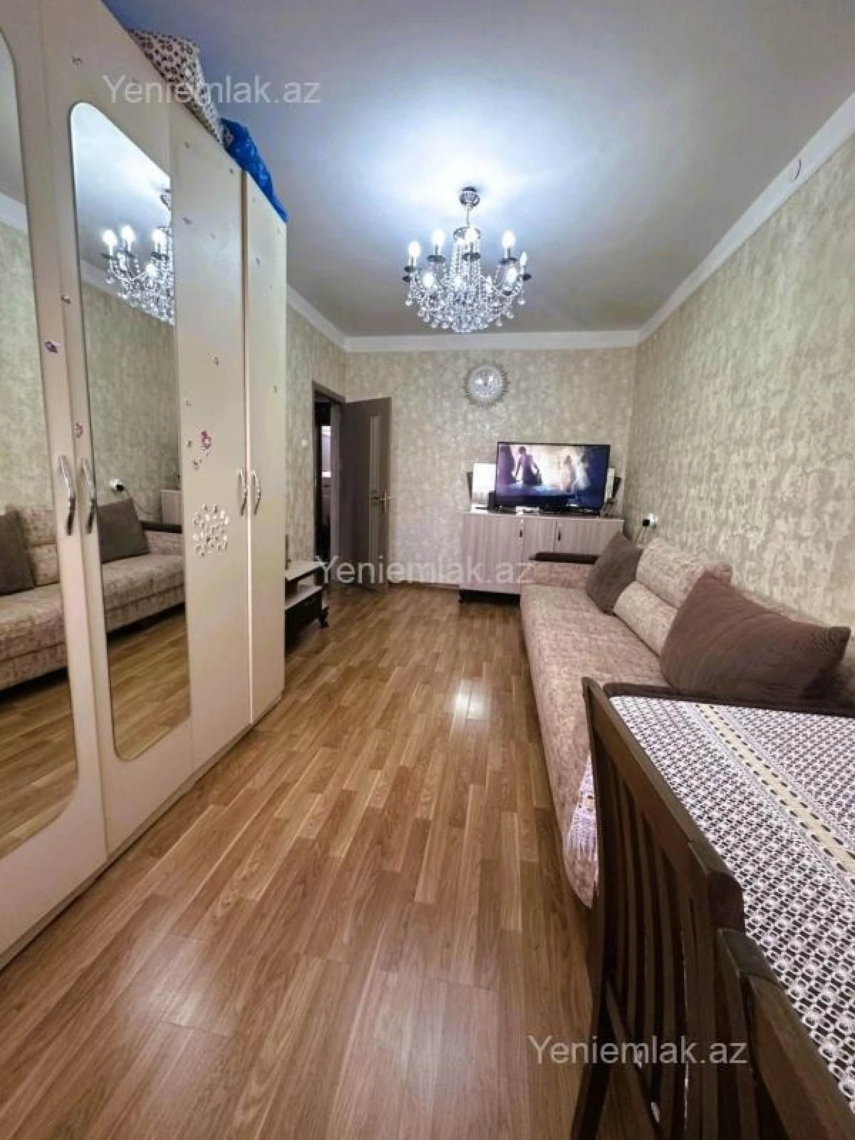 Satılır 2 otaqlı köhnə tikili 70 m²