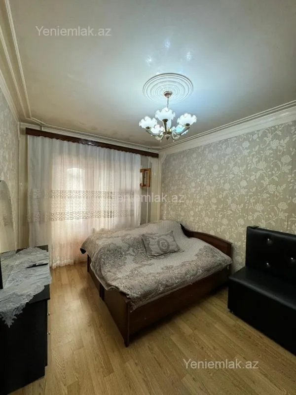 Satılır 3 otaqlı köhnə tikili 80 m²