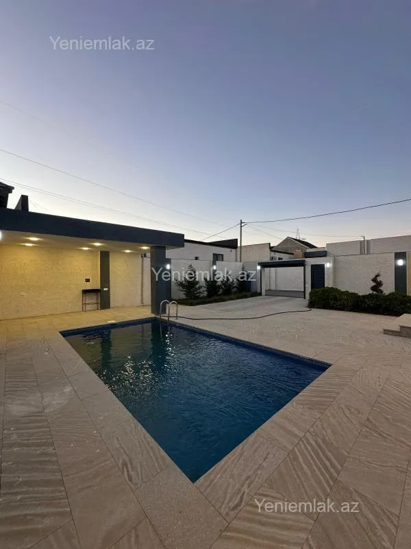 Satılır 4 otaqlı həyət evi 200 m²