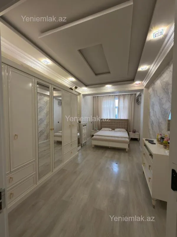 Satılır 3 otaqlı yeni tikili 90 m²
