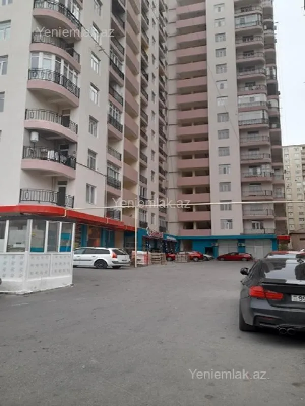Satılır 3 otaqlı yeni tikili 90 m²
