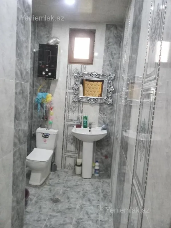 Satılır 5 otaqlı həyət evi 220 m²