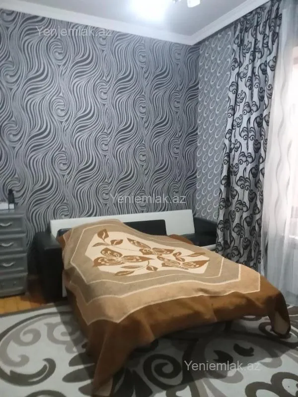 Satılır 5 otaqlı həyət evi 220 m²