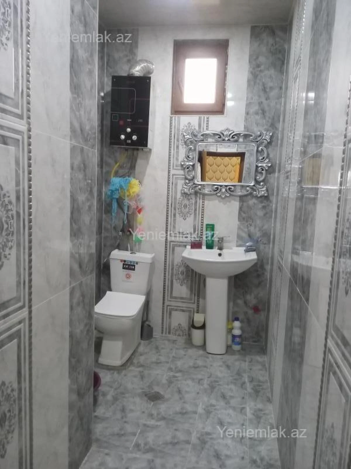 Satılır 5 otaqlı həyət evi 220 m²
