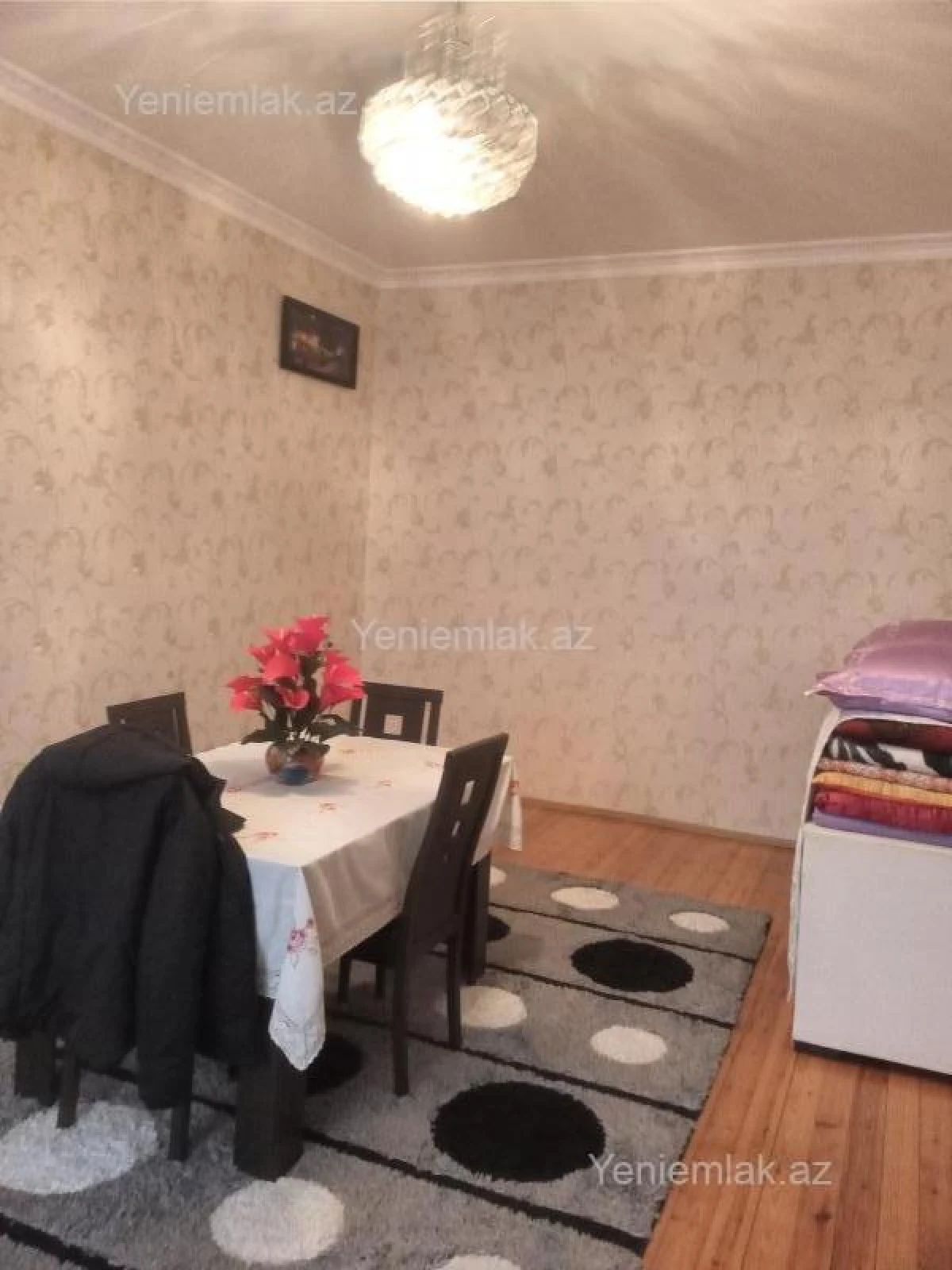 Satılır 5 otaqlı həyət evi 220 m²