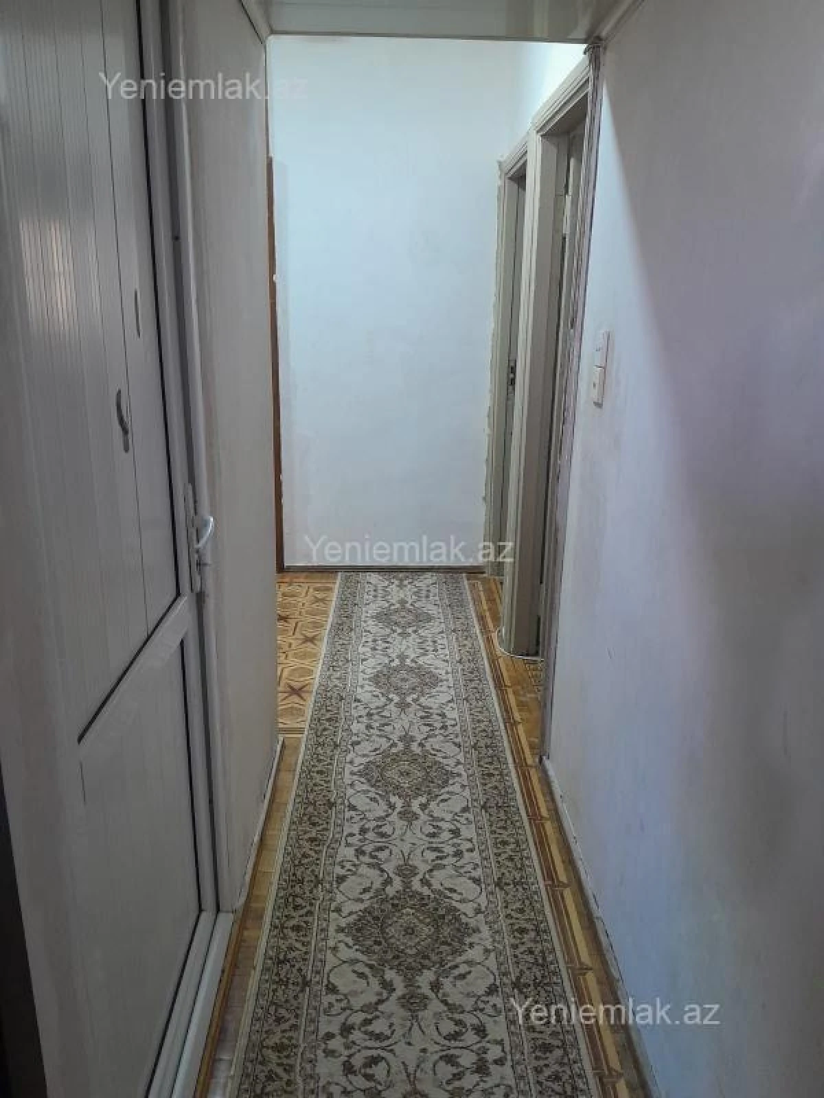 Satılır 3 otaqlı köhnə tikili 100 m²