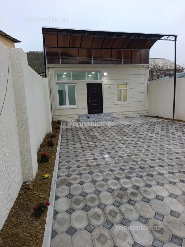 Satılır 4 otaqlı həyət evi 120 m²