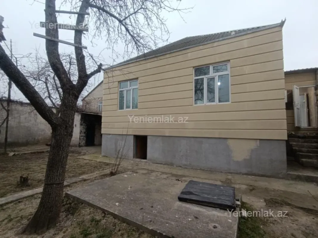 Satılır 4 otaqlı həyət evi 120 m²