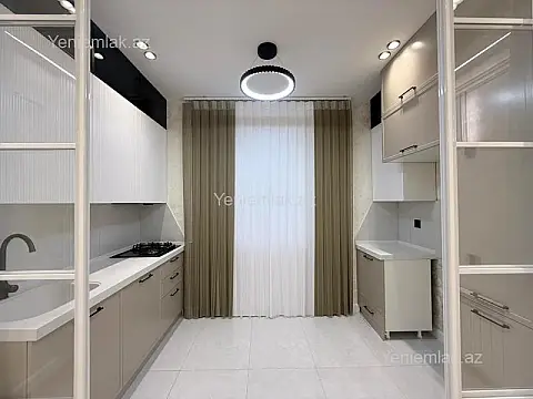 Satılır 3 otaqlı yeni tikili 80 m²