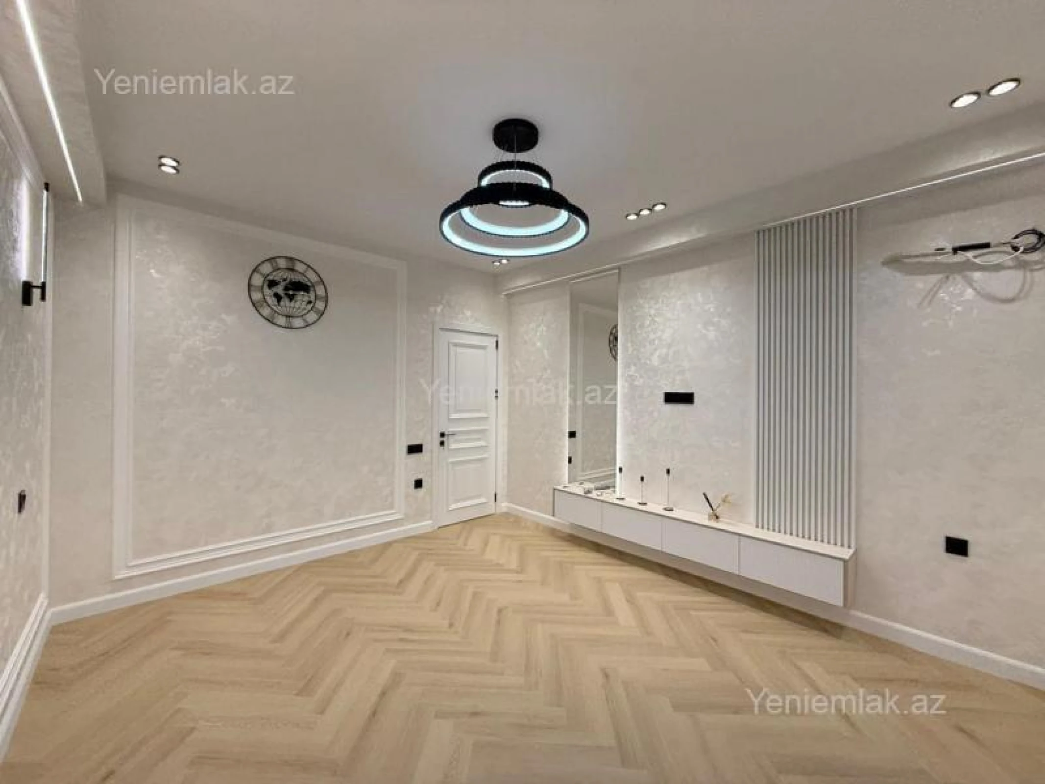 Satılır 3 otaqlı yeni tikili 80 m²