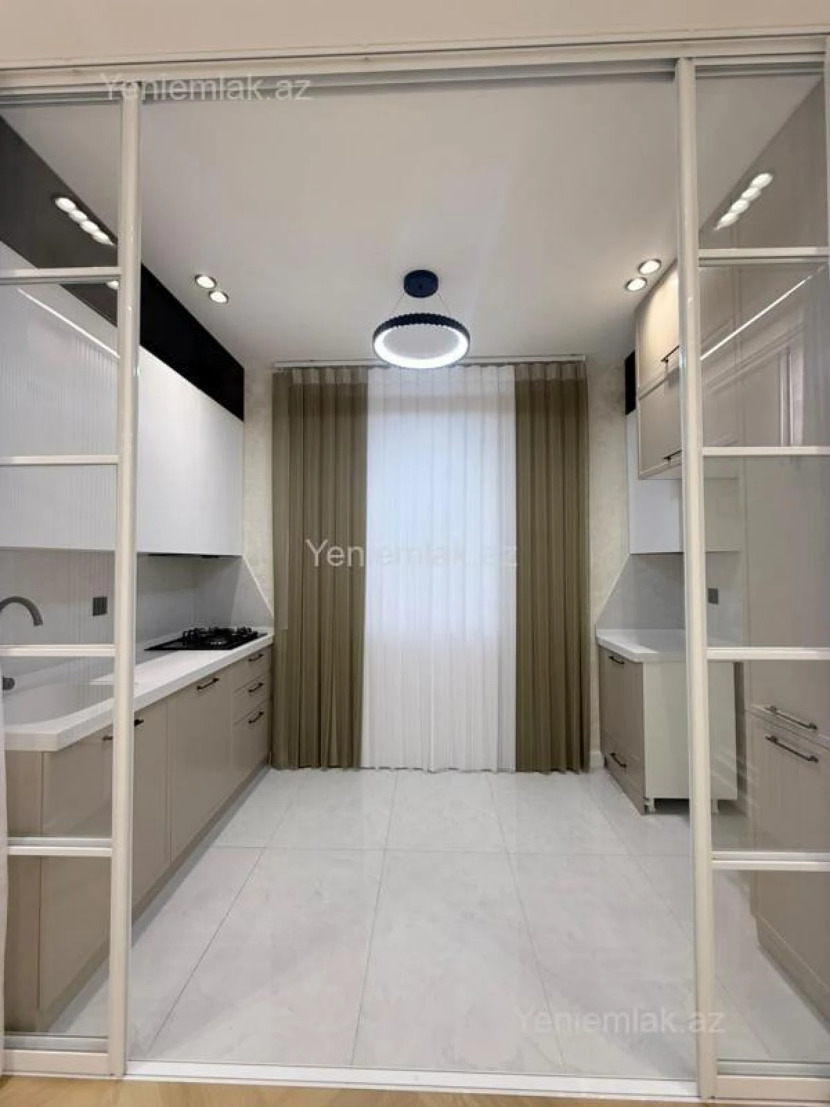 Satılır 3 otaqlı yeni tikili 80 m²