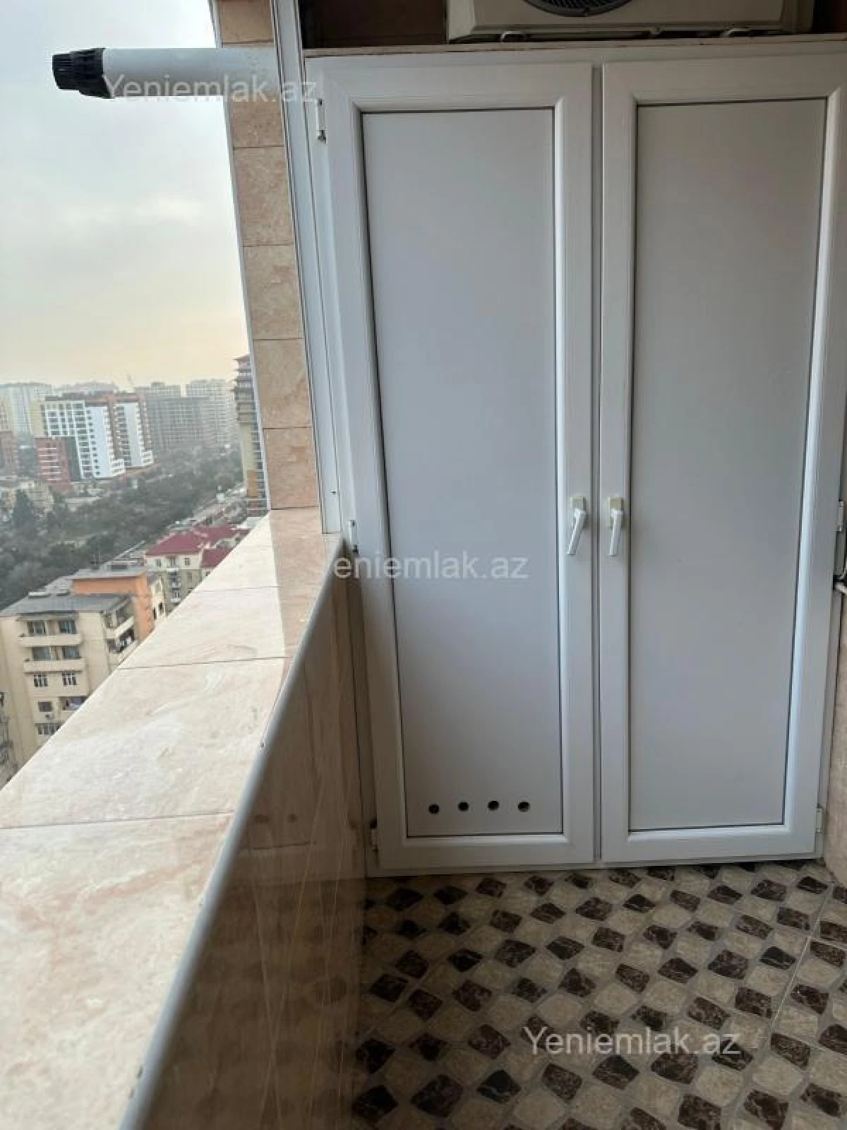 Satılır 3 otaqlı yeni tikili 70 m²