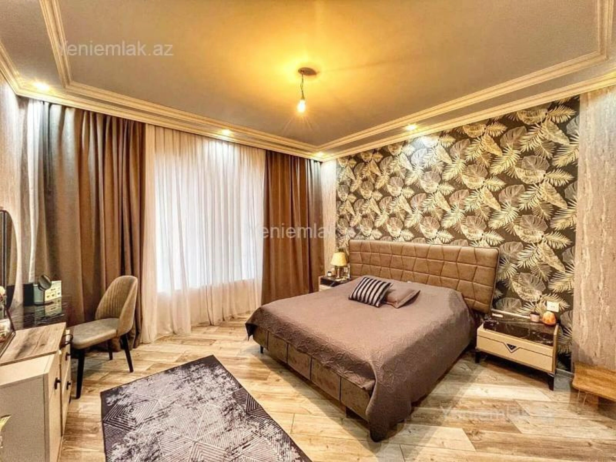 Satılır 5 otaqlı həyət evi 140 m²