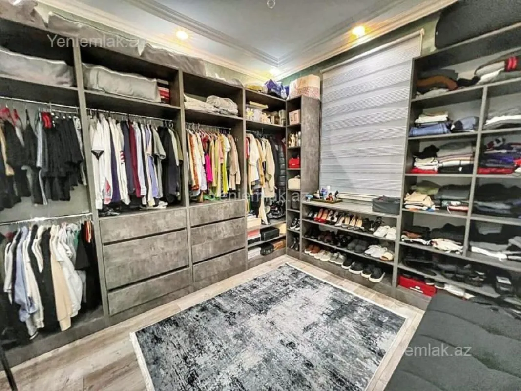 Satılır 5 otaqlı həyət evi 140 m²