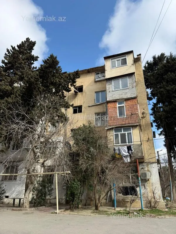 Satılır 2 otaqlı köhnə tikili 55 m²