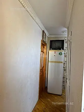 Satılır 2 otaqlı köhnə tikili 55 m²