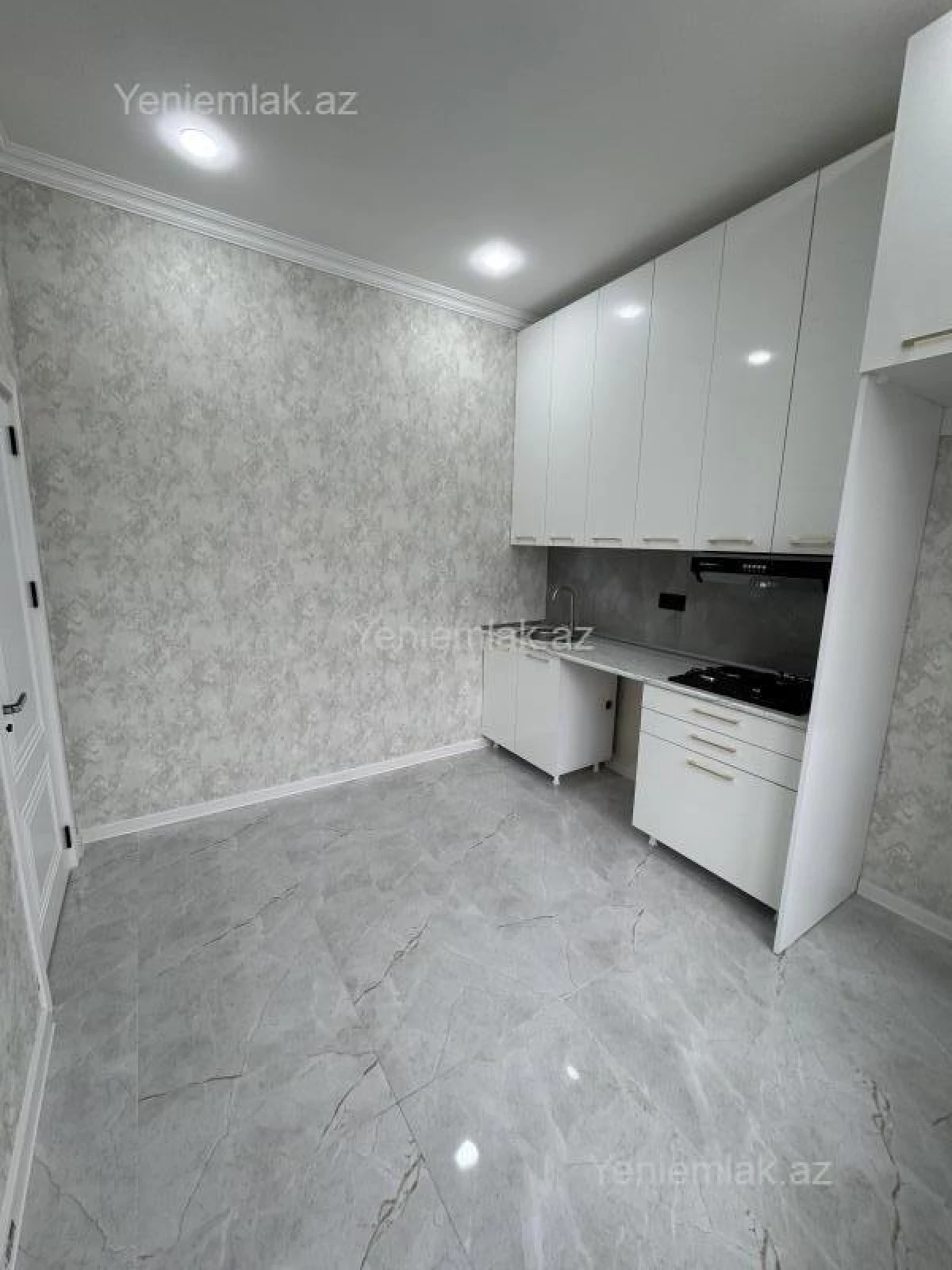Satılır 4 otaqlı həyət evi 120 m²