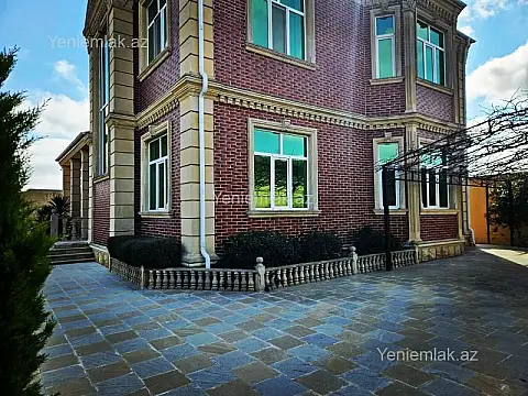 Satılır 5 otaqlı həyət evi 200 m²
