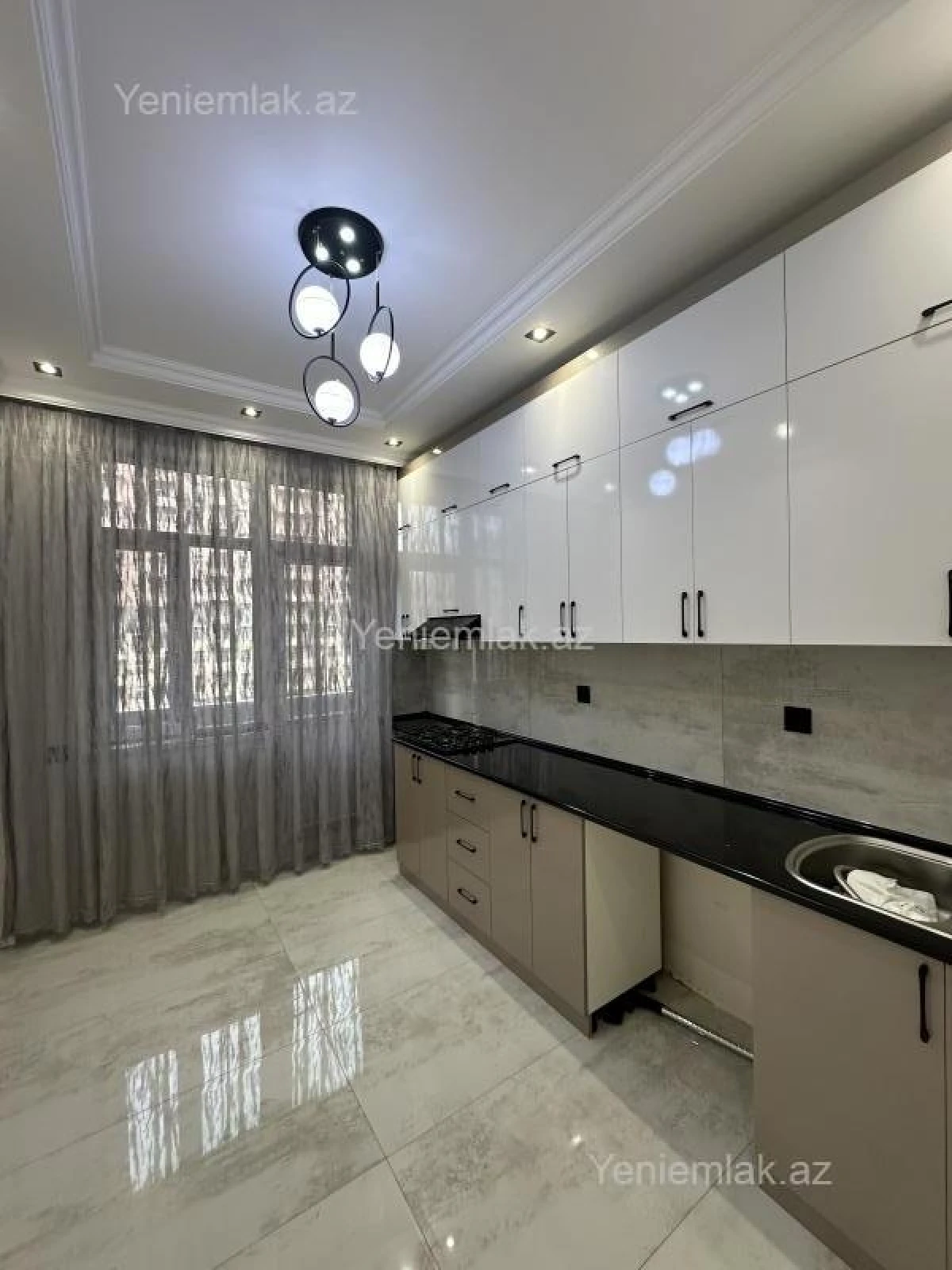 Satılır 2 otaqlı yeni tikili 65 m²