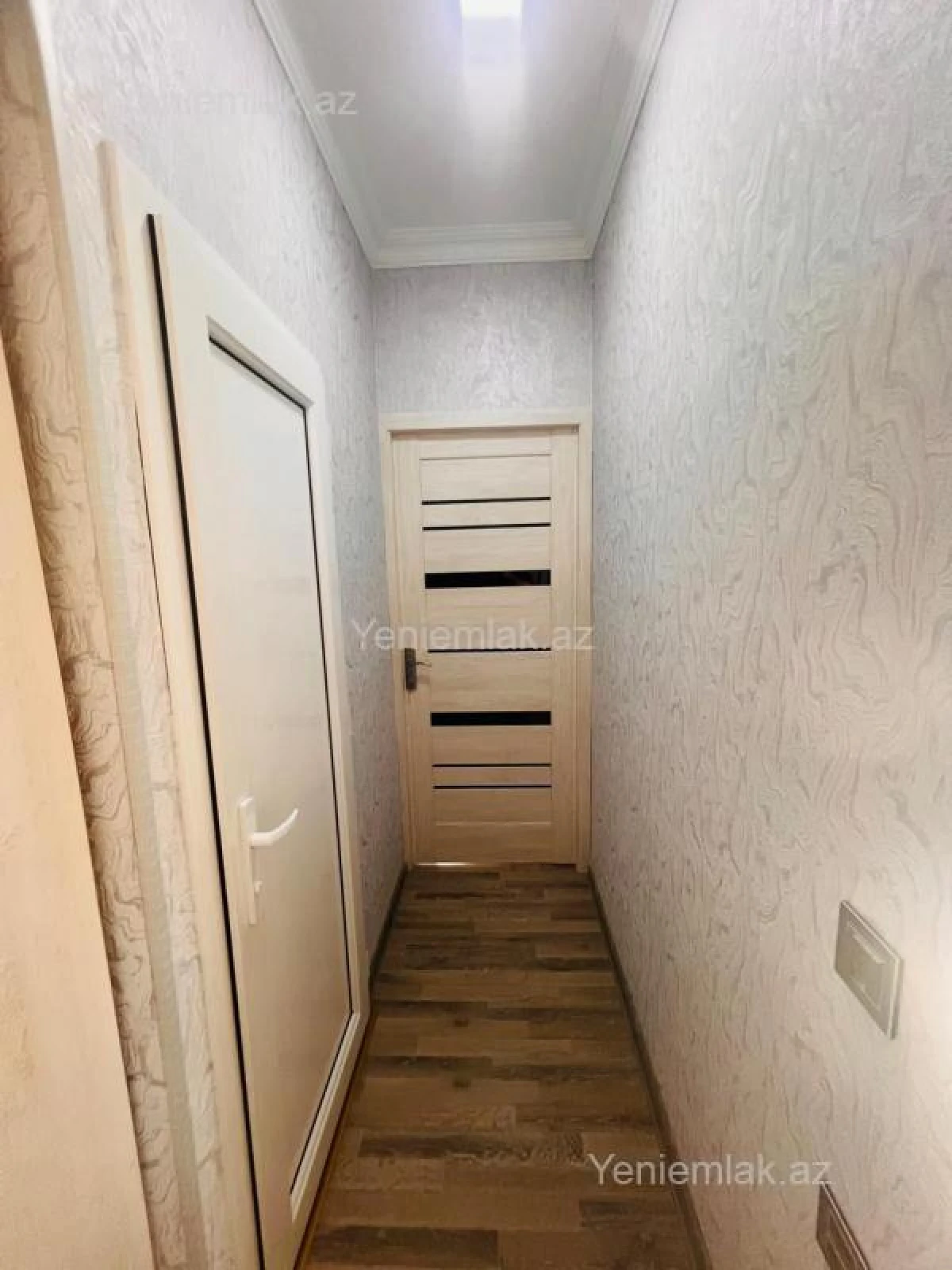 Satılır 2 otaqlı köhnə tikili 51 m²