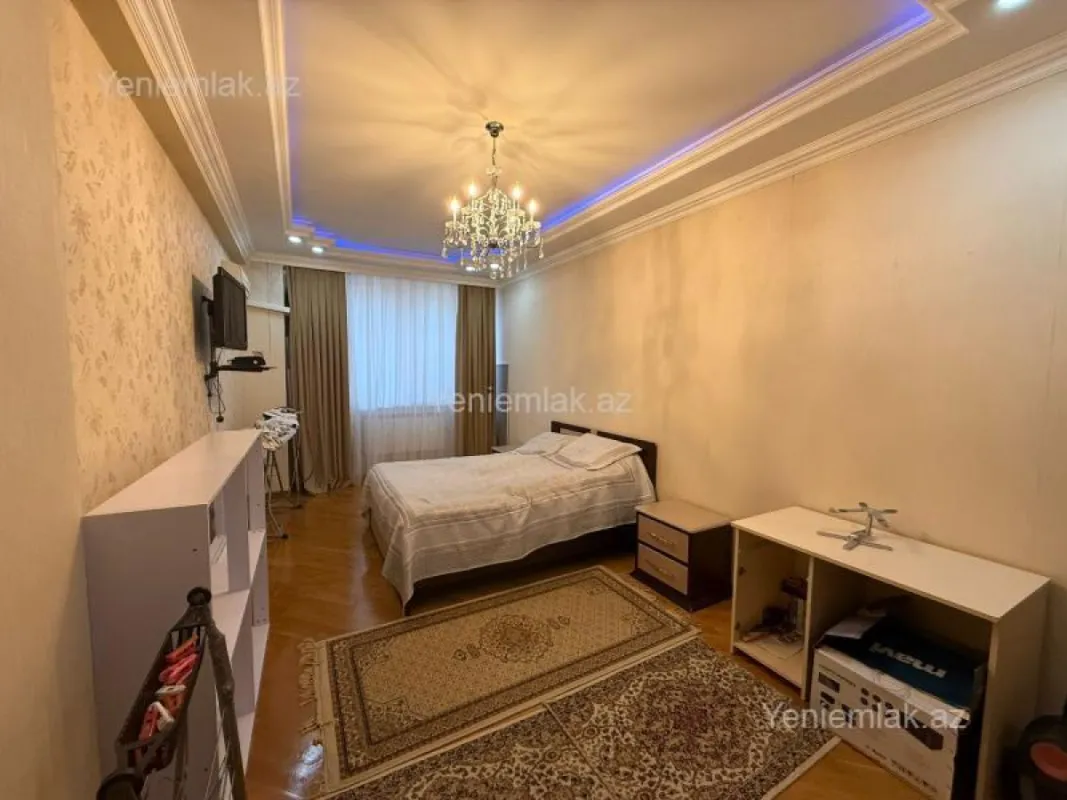 Satılır 4 otaqlı yeni tikili 138 m²