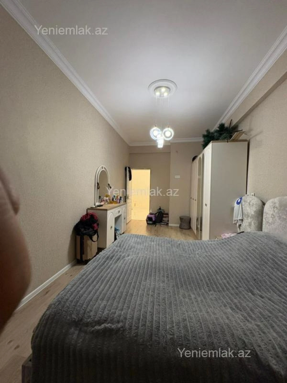 Satılır 2 otaqlı yeni tikili 72 m²