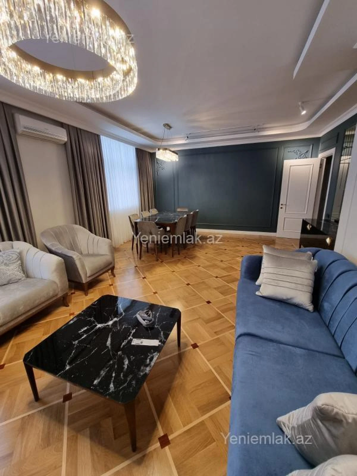 Satılır 3 otaqlı köhnə tikili 130 m²