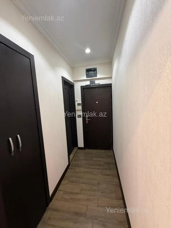 Satılır 2 otaqlı köhnə tikili 50 m²