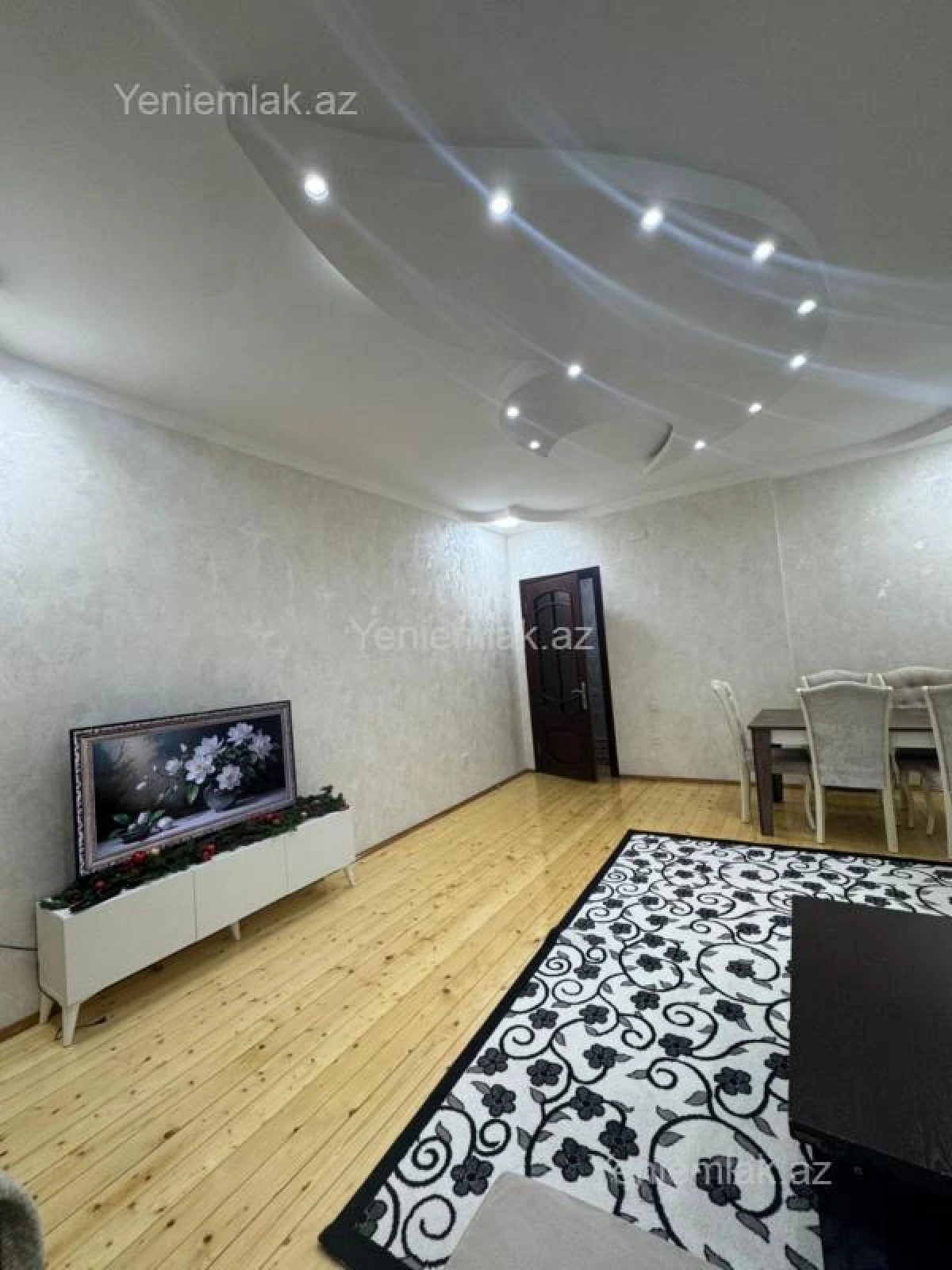 Satılır 2 otaqlı yeni tikili 90 m²