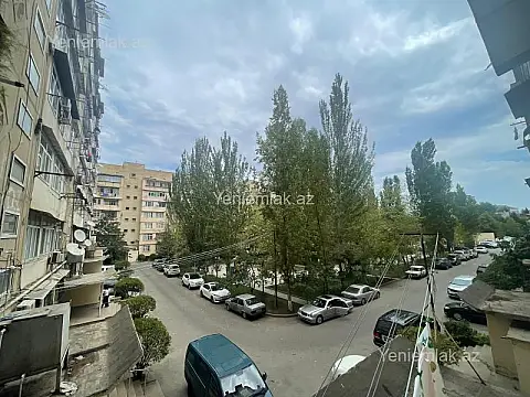 Satılır 4 otaqlı köhnə tikili 95 m²