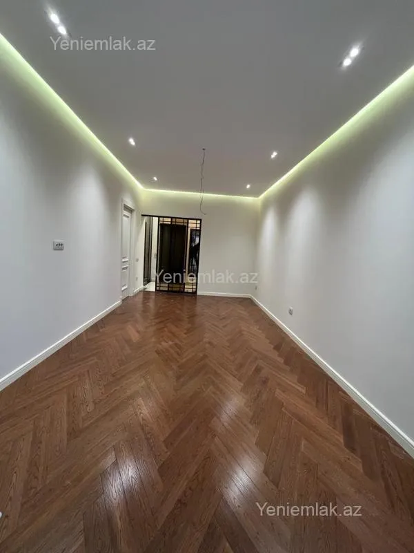 Satılır 2 otaqlı yeni tikili 68 m²