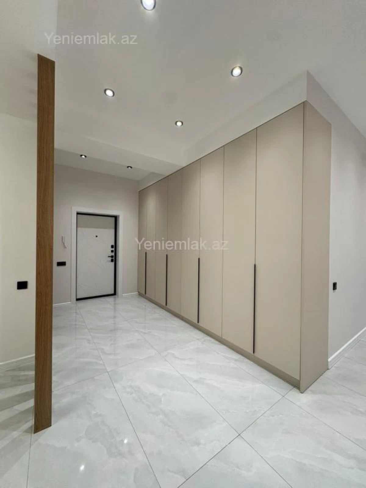 Satılır 3 otaqlı yeni tikili 105 m²