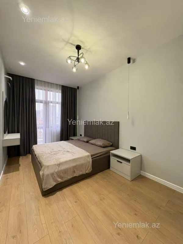 Satılır 3 otaqlı yeni tikili 105 m²