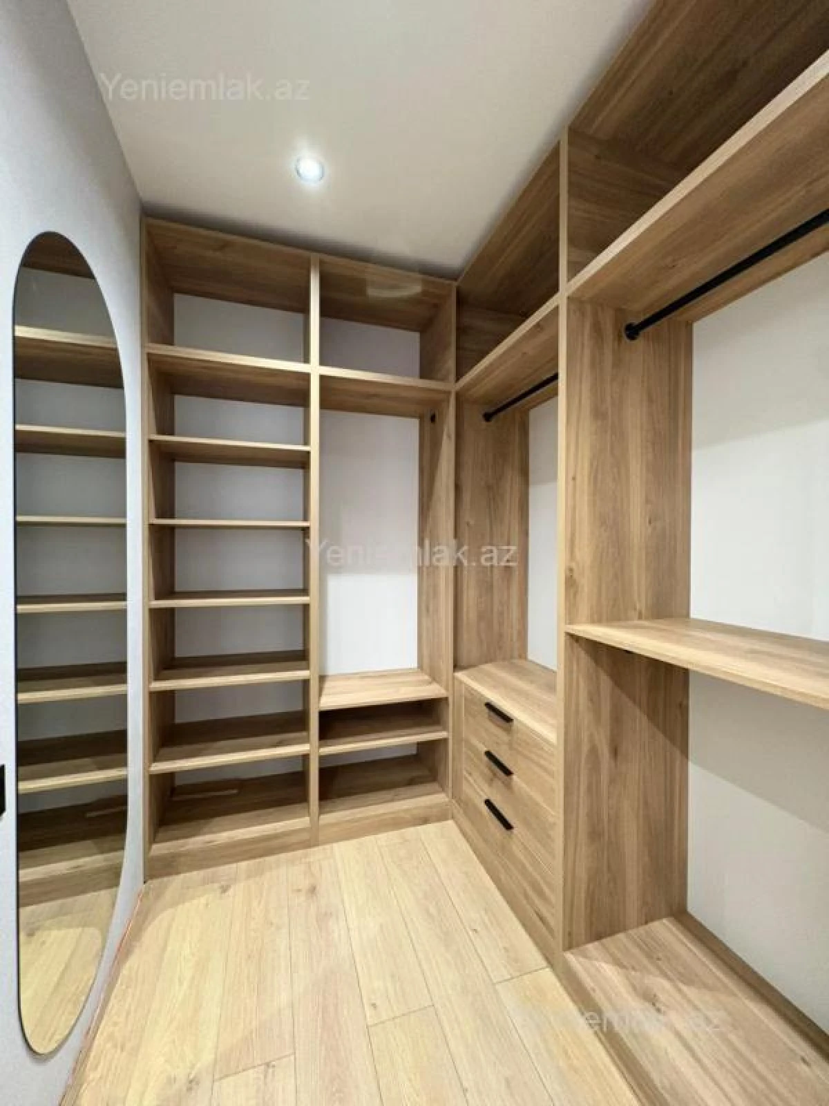 Satılır 3 otaqlı yeni tikili 105 m²