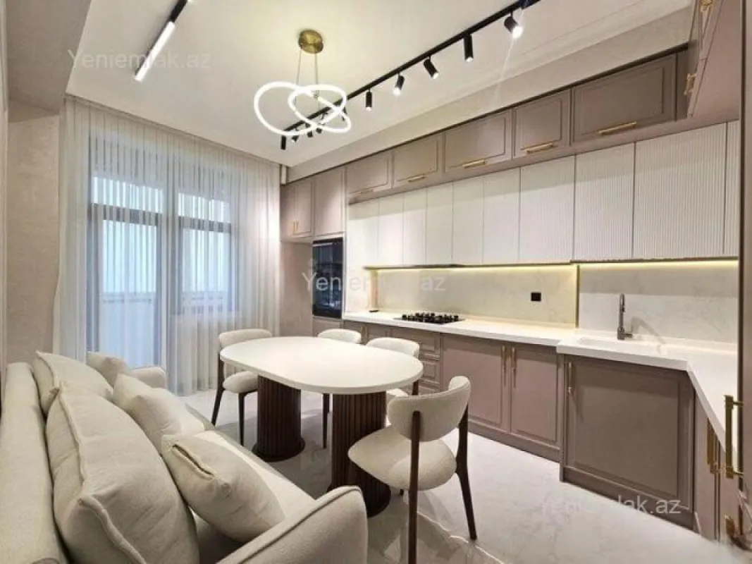 Satılır 3 otaqlı yeni tikili 117 m²