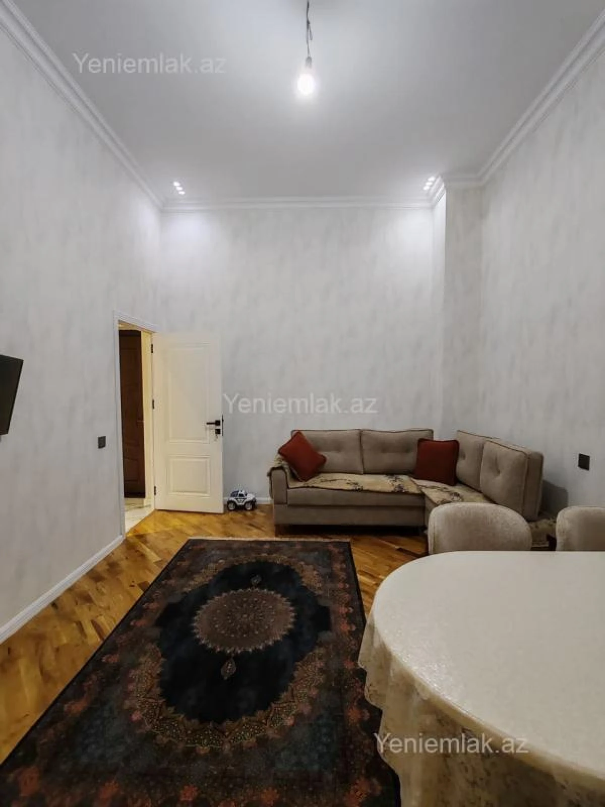 Satılır 2 otaqlı yeni tikili 60 m²